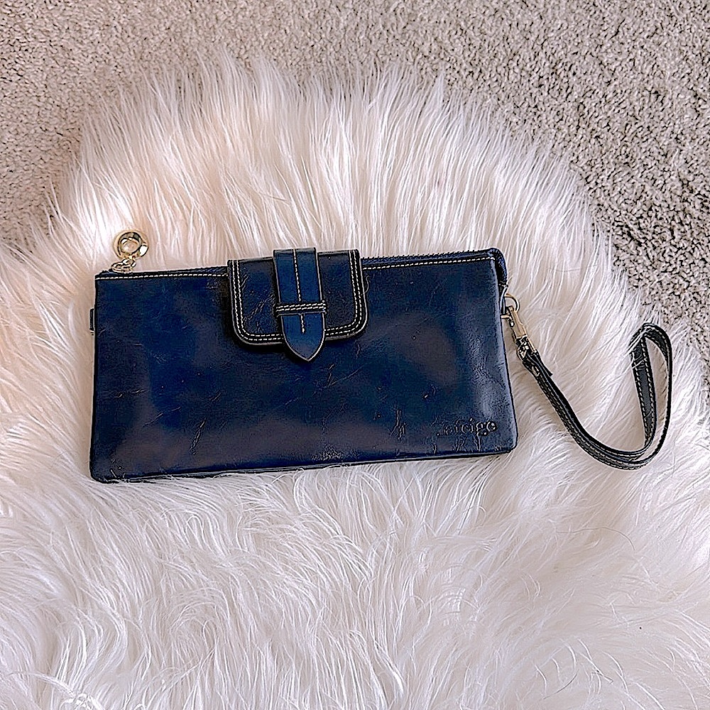 Yafeige Royal Blue Leather Wallet EUC